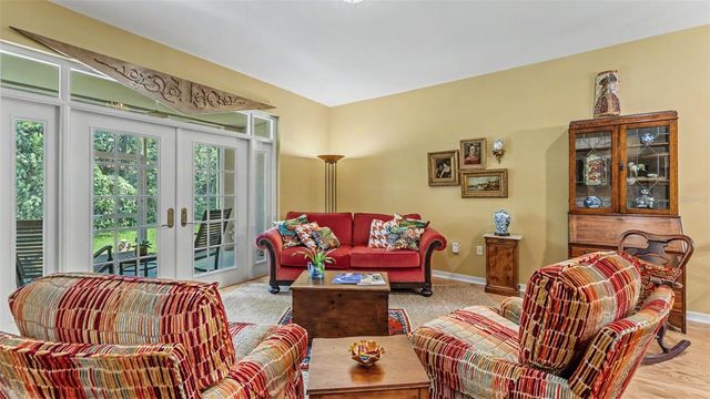 564 GRASSLANDS VILLAGE CIRCLE, Lakeland, FL 33803
