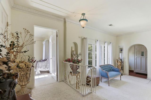 18211 Saratoga Los Gatos Road, Monte Sereno, CA 95030