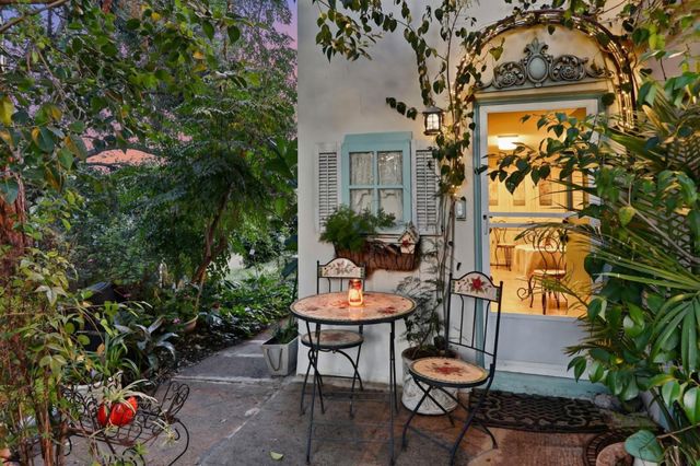 18211 Saratoga Los Gatos Road, Monte Sereno, CA 95030