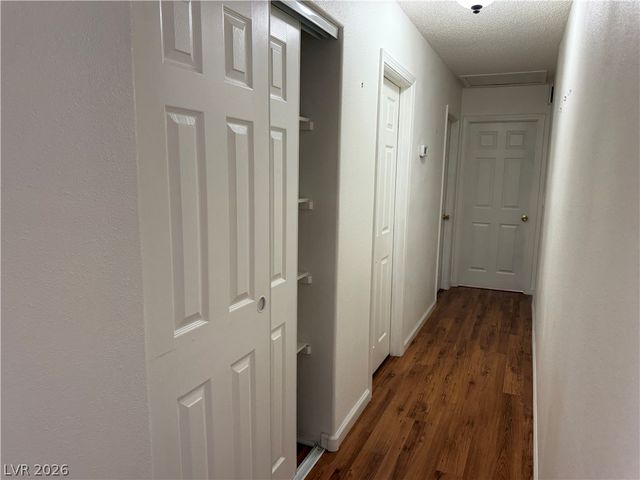6225 Cedarwood Avenue, Las Vegas, NV 89103