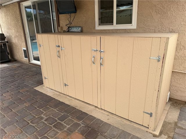 6225 Cedarwood Avenue, Las Vegas, NV 89103