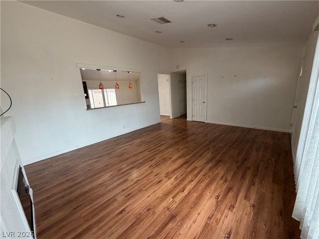 6225 Cedarwood Avenue, Las Vegas, NV 89103