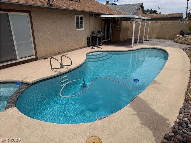 6225 Cedarwood Avenue, Las Vegas, NV 89103