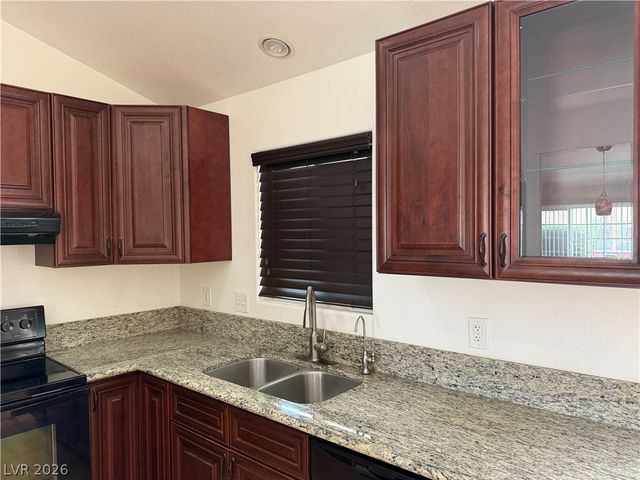 6225 Cedarwood Avenue, Las Vegas, NV 89103