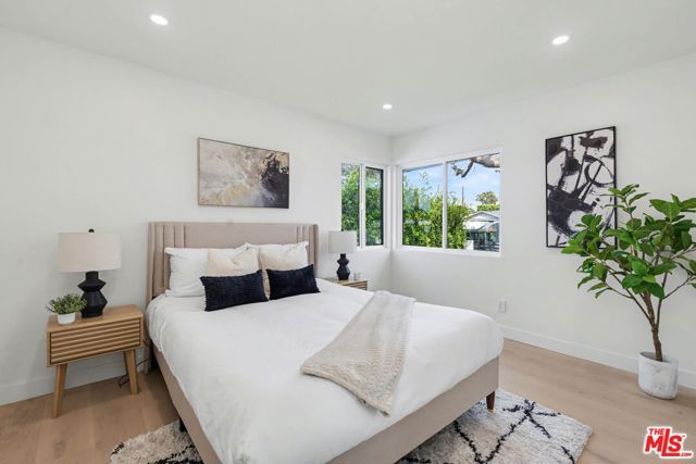 2831 Overland Avenue, Los Angeles, CA 90064