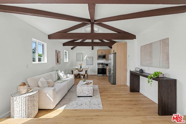 2831 Overland Avenue, Los Angeles, CA 90064