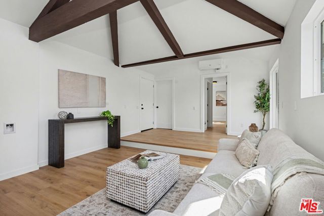 2831 Overland Avenue, Los Angeles, CA 90064