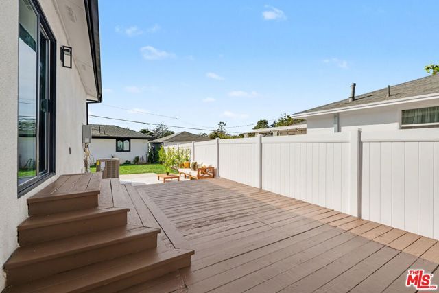 2831 Overland Avenue, Los Angeles, CA 90064