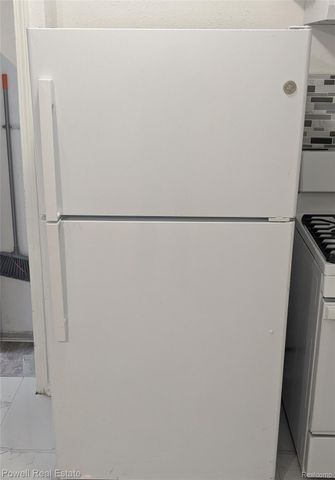 19161 Hamburg Street, Detroit, MI 48205