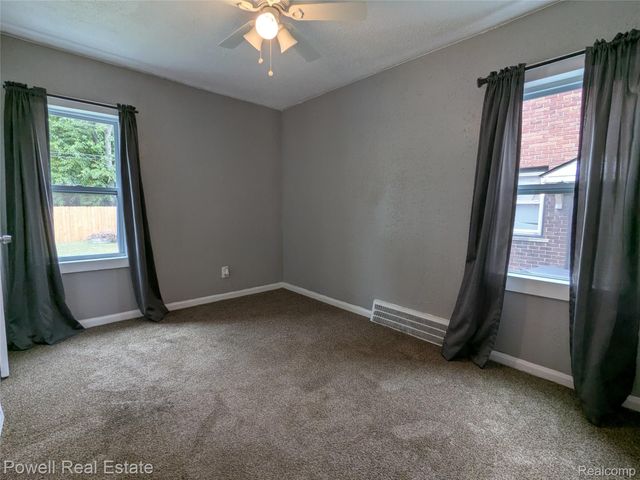 19161 Hamburg Street, Detroit, MI 48205