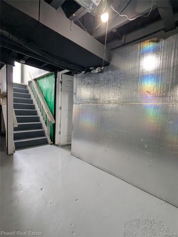 19161 Hamburg Street, Detroit, MI 48205