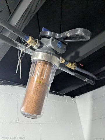 19161 Hamburg Street, Detroit, MI 48205