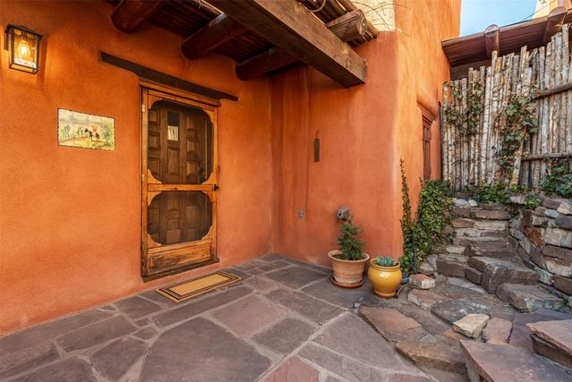 815 E Palace 22, Santa Fe, NM 87501