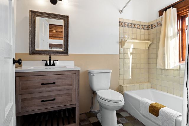 815 E Palace 22, Santa Fe, NM 87501