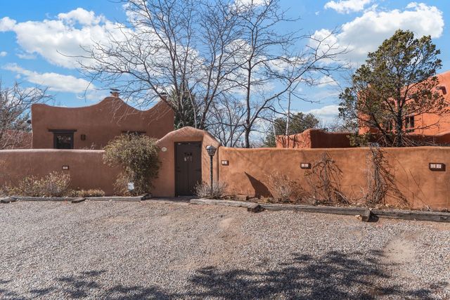 815 E Palace 22, Santa Fe, NM 87501