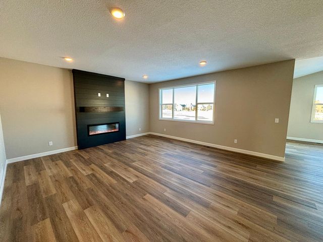 11764 5th Street NE, Hanover, MN 55341