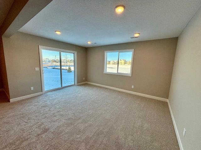 11764 5th Street NE, Hanover, MN 55341