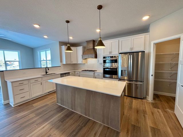 11764 5th Street NE, Hanover, MN 55341