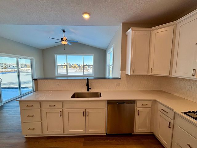 11764 5th Street NE, Hanover, MN 55341