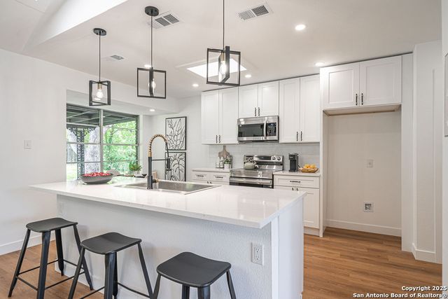 3622 Colony, San Antonio, TX 78230