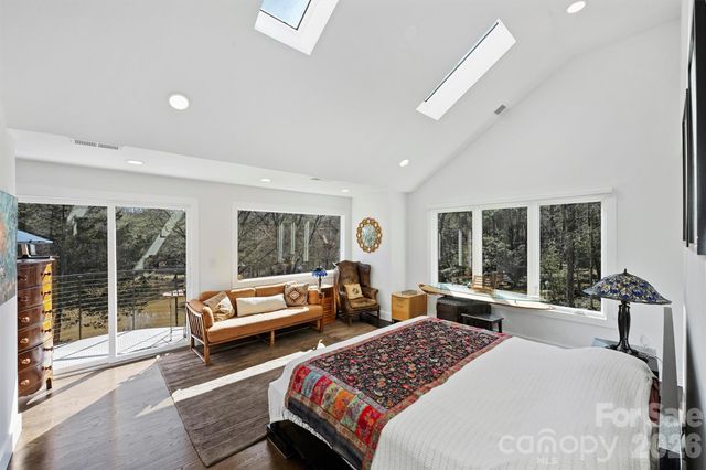 13730 Capriole Lane, Matthews, NC 28105