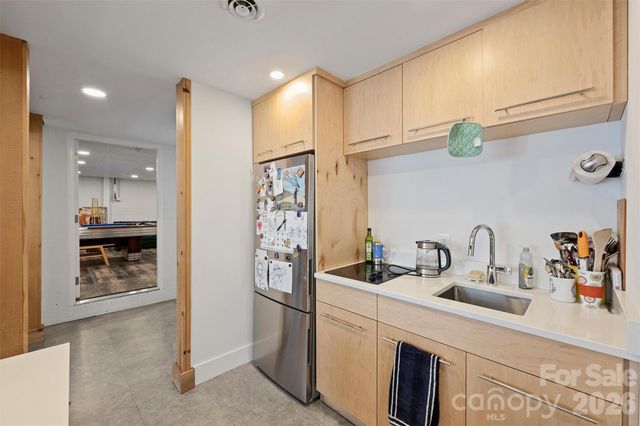 13730 Capriole Lane, Matthews, NC 28105