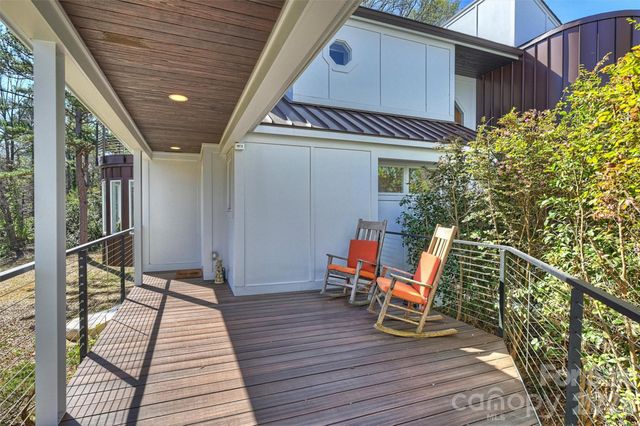 13730 Capriole Lane, Matthews, NC 28105