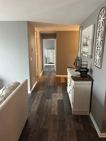 190 S Wood Dale Road 300, Wood Dale, IL 60191