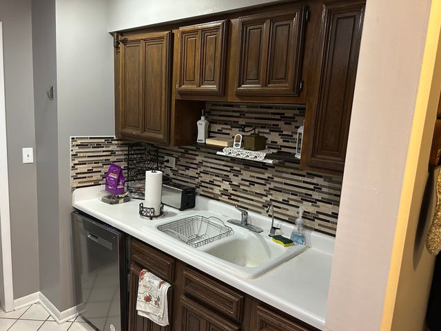 190 S Wood Dale Road 300, Wood Dale, IL 60191