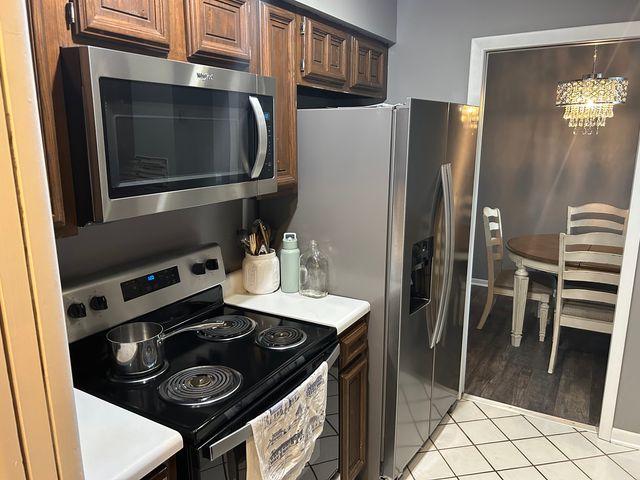 190 S Wood Dale Road 300, Wood Dale, IL 60191