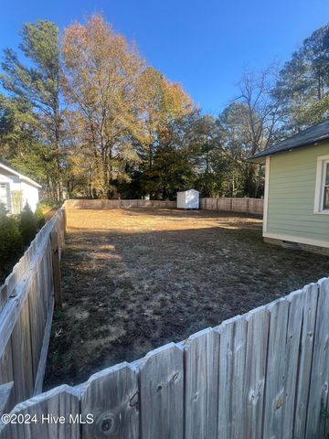 108 Elm Street, Aberdeen, NC 28315