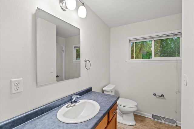 5314 W Calumet ROAD, Milwaukee, WI 53223