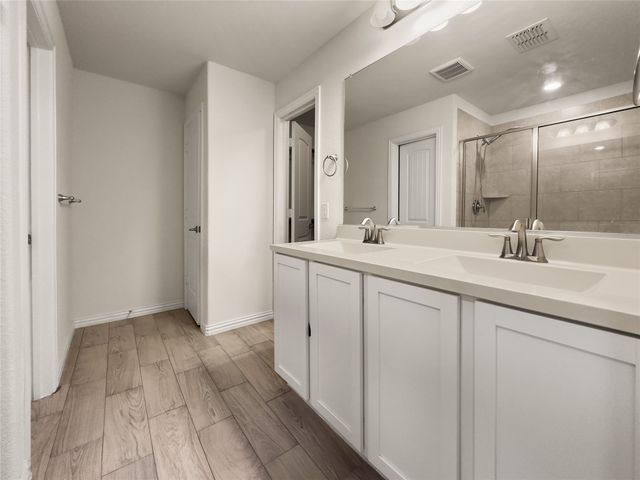 9106 Fieldview Court, Arlington, TX 76002
