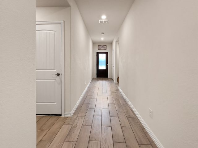 9106 Fieldview Court, Arlington, TX 76002