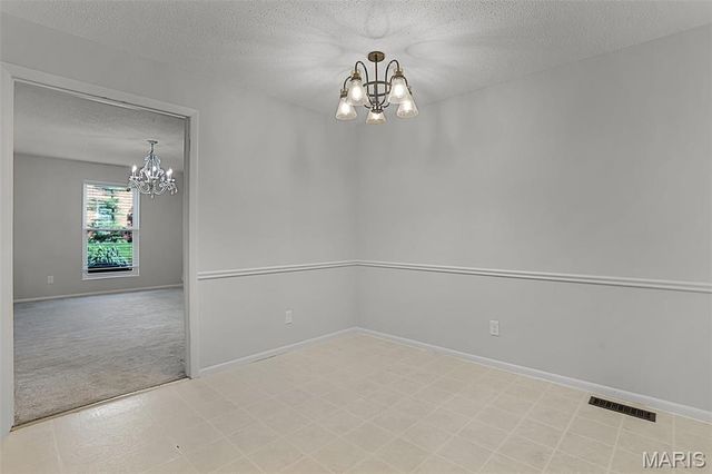 10381 Oxford Hill Drive 6, St Louis, MO 63146