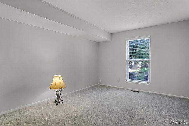 10381 Oxford Hill Drive 6, St Louis, MO 63146