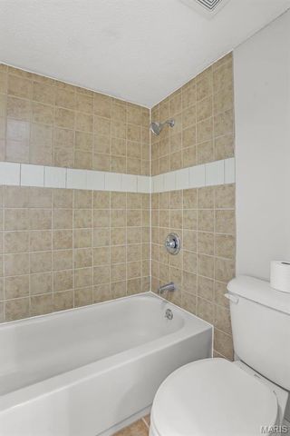 10381 Oxford Hill Drive 6, St Louis, MO 63146