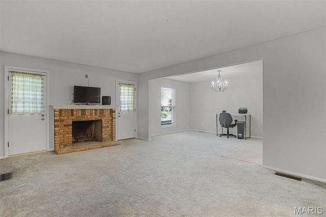 10381 Oxford Hill Drive 6, St Louis, MO 63146