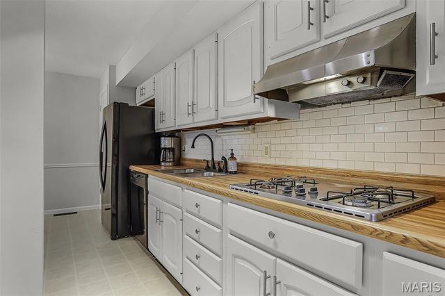 10381 Oxford Hill Drive 6, St Louis, MO 63146