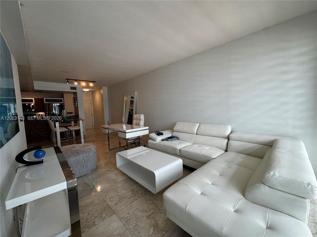 7350 SW 89th St 1809S, Miami, FL 33156