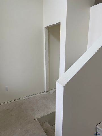 892 VICKSBURG ST, Box Elder, SD 57719