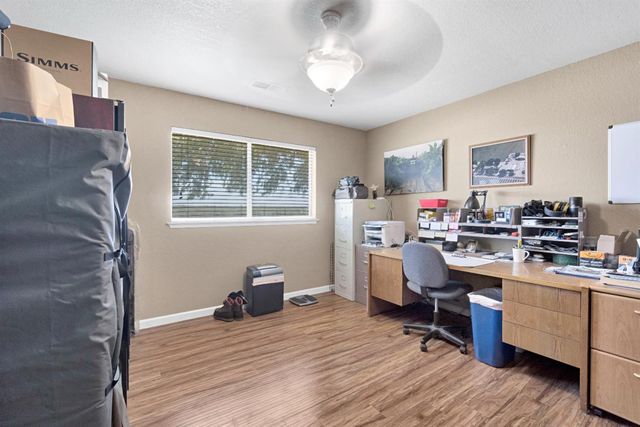 11388 S Chateau Fresno Avenue, Caruthers, CA 93609