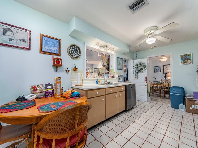 471 SIERRA CIRCLE E, Largo, FL 33770