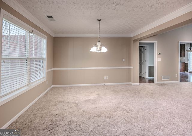 529 Plantation Creek Drive, Loganville, GA 30052
