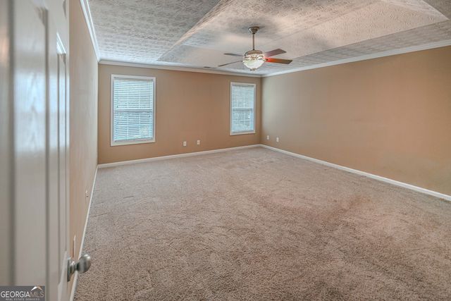 529 Plantation Creek Drive, Loganville, GA 30052