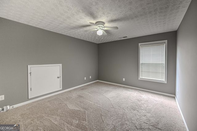 529 Plantation Creek Drive, Loganville, GA 30052