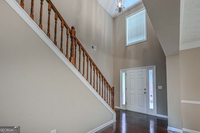 529 Plantation Creek Drive, Loganville, GA 30052
