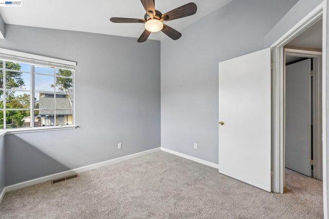 109 Crownpointe Dr, Vallejo, CA 94591