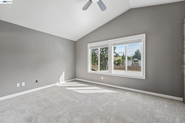 109 Crownpointe Dr, Vallejo, CA 94591