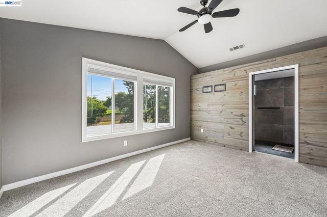 109 Crownpointe Dr, Vallejo, CA 94591